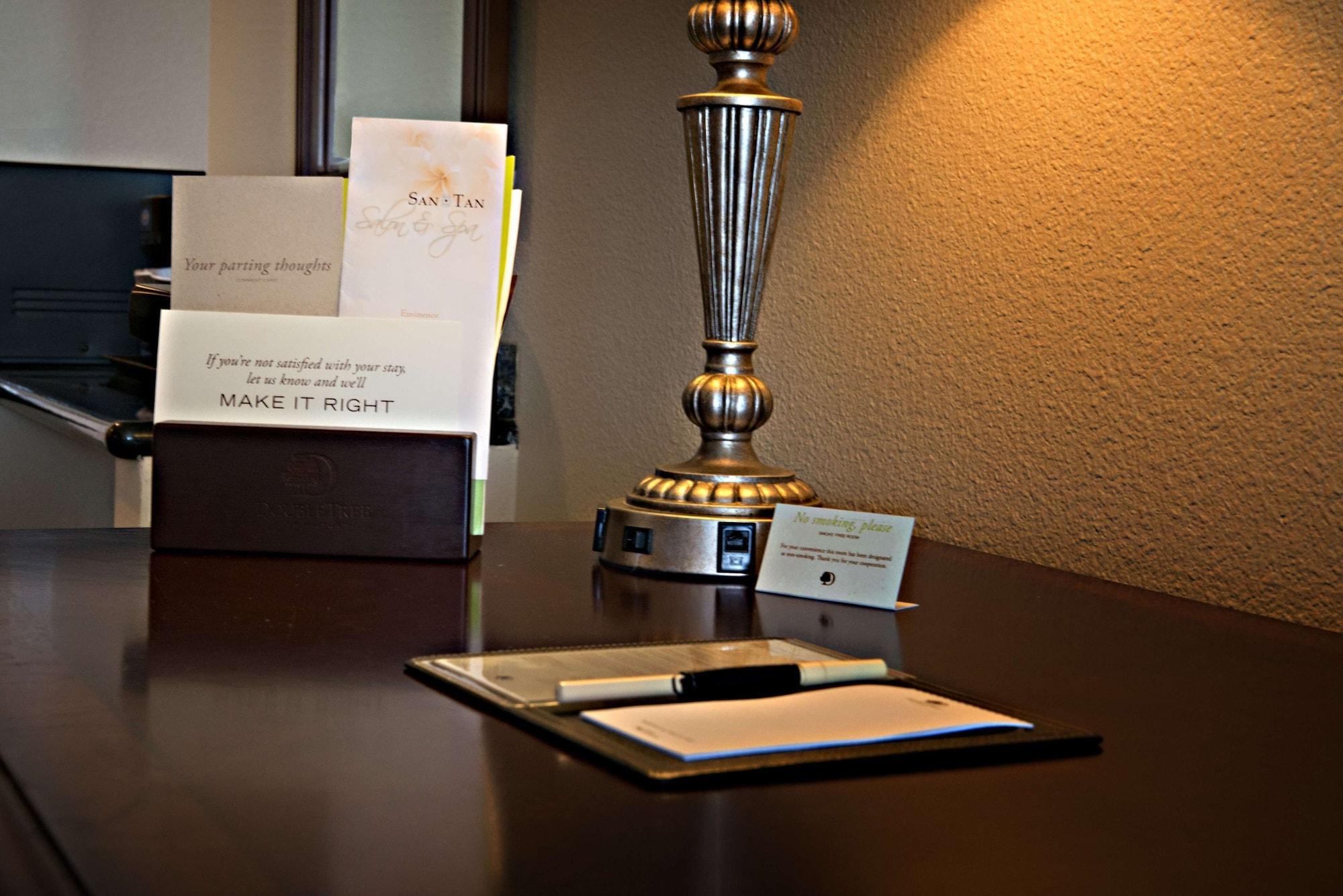 Doubletree By Hilton Phoenix-Gilbert Exterior foto