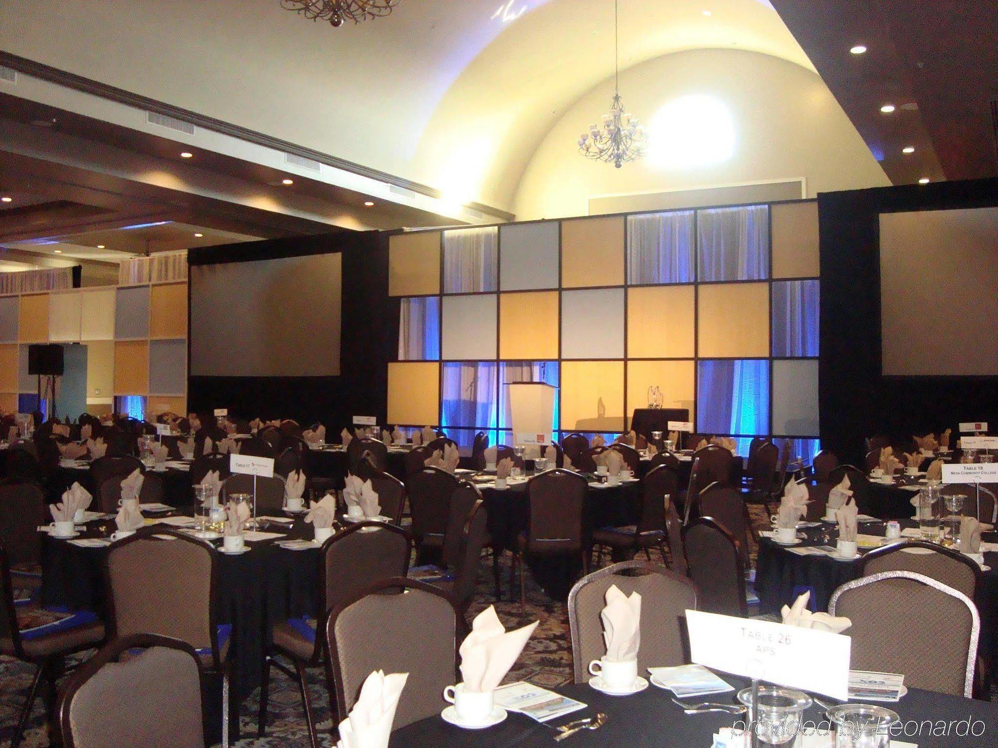 Doubletree By Hilton Phoenix-Gilbert Restaurante foto